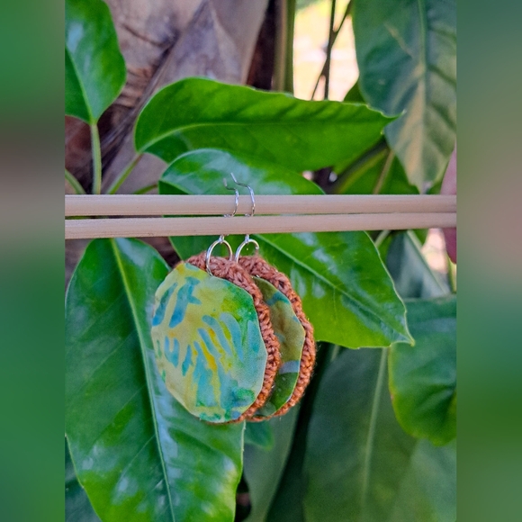 Handmade Circle Knit Earrings Sparkled Orange Hand Dyed Yarn Green Cotton Fabric - Picture 10 of 16